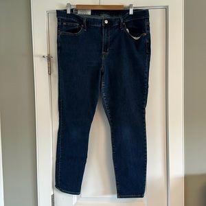 LAST CHANCE! Gap True Skinny Mid Rise Jeans, Size 20